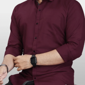 Men Regular Fit Solid Spread Collar Casual Shirt